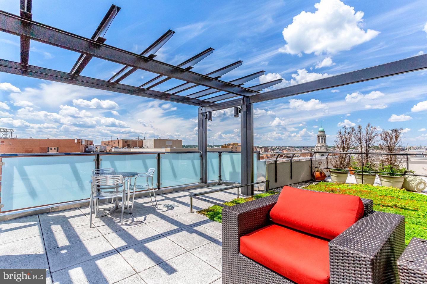 1133 14th St NW #303
