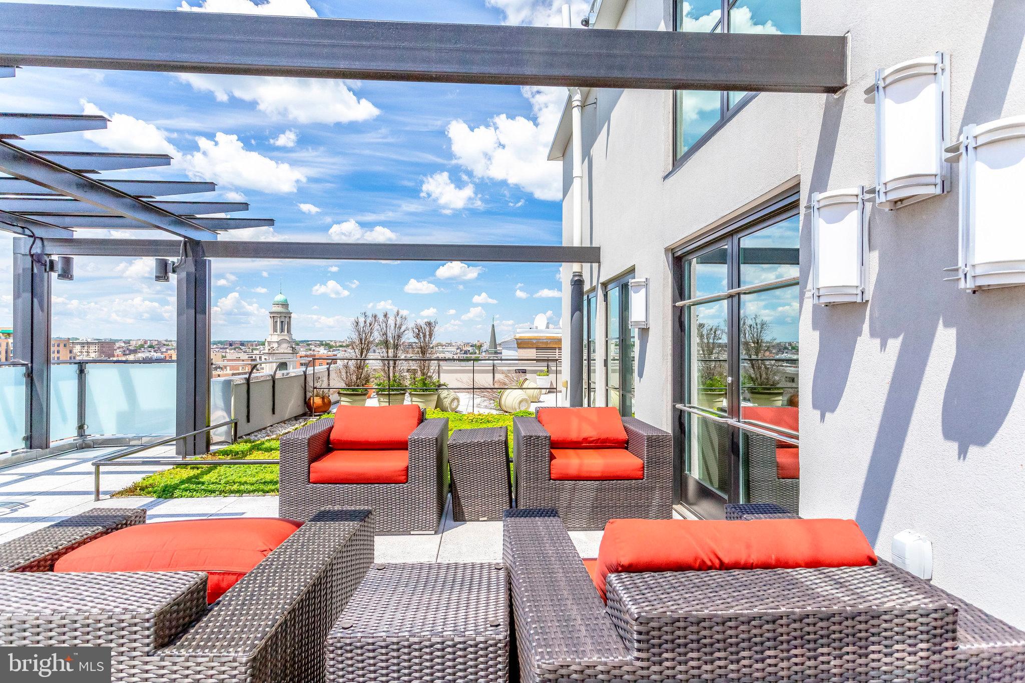 1133 14th St NW #303