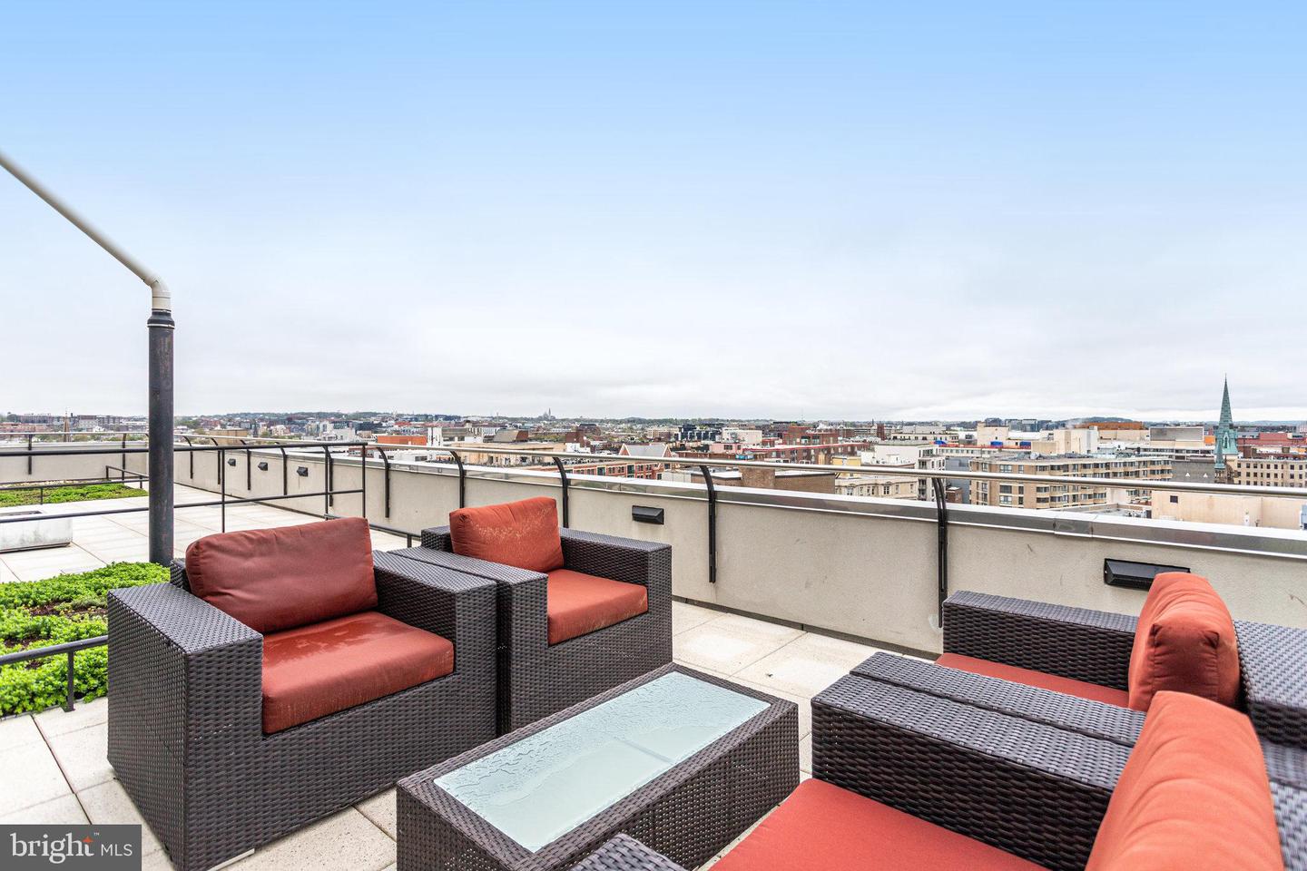 1133 14th St NW #303