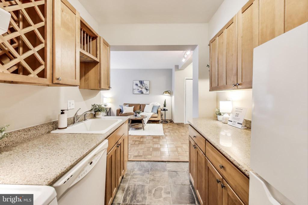 1711 MASSACHUSETTS AVENUE NW 810