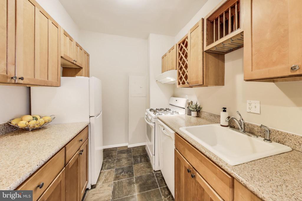 1711 MASSACHUSETTS AVENUE NW 810