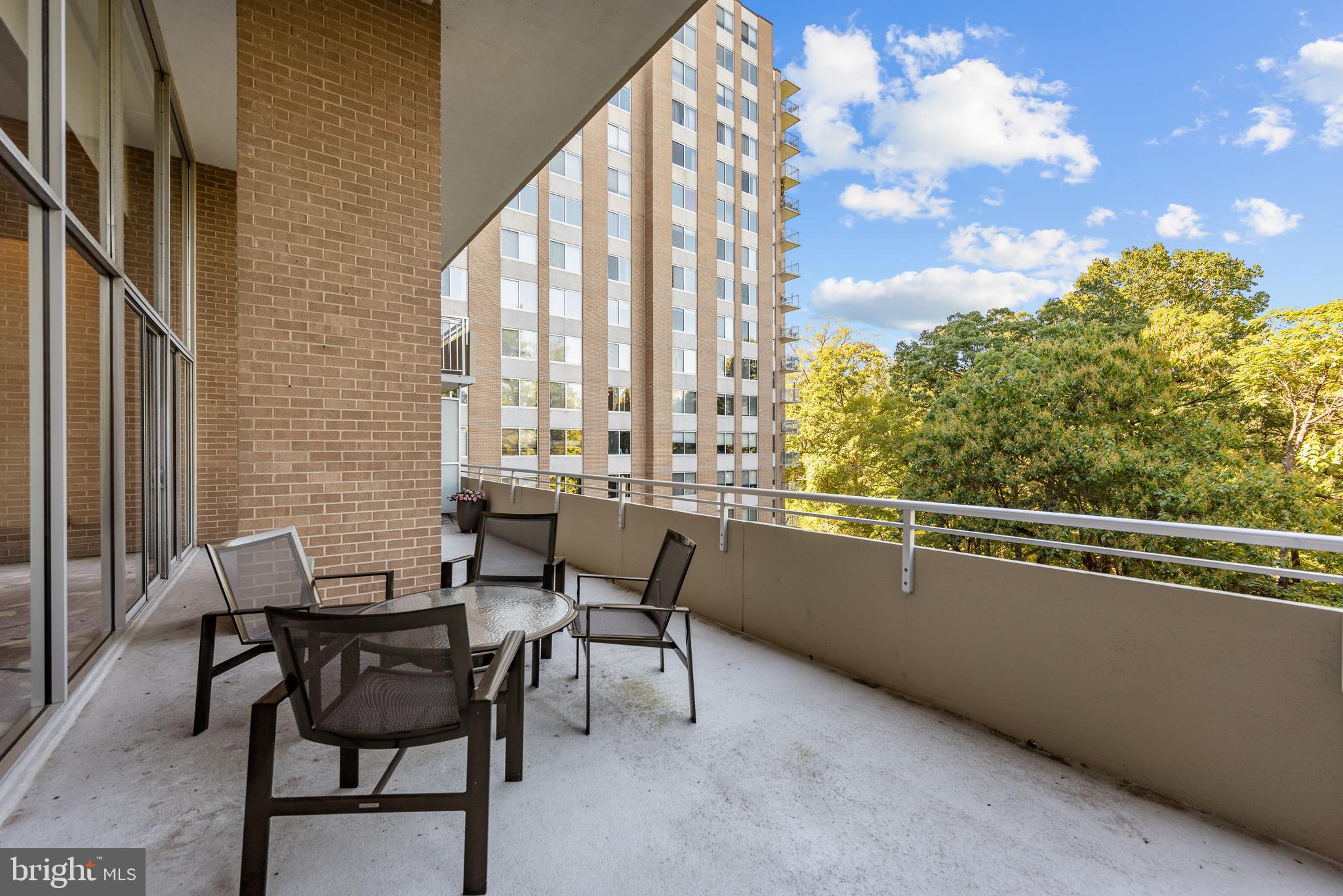 3001 VEAZEY TERRACE NW 1623