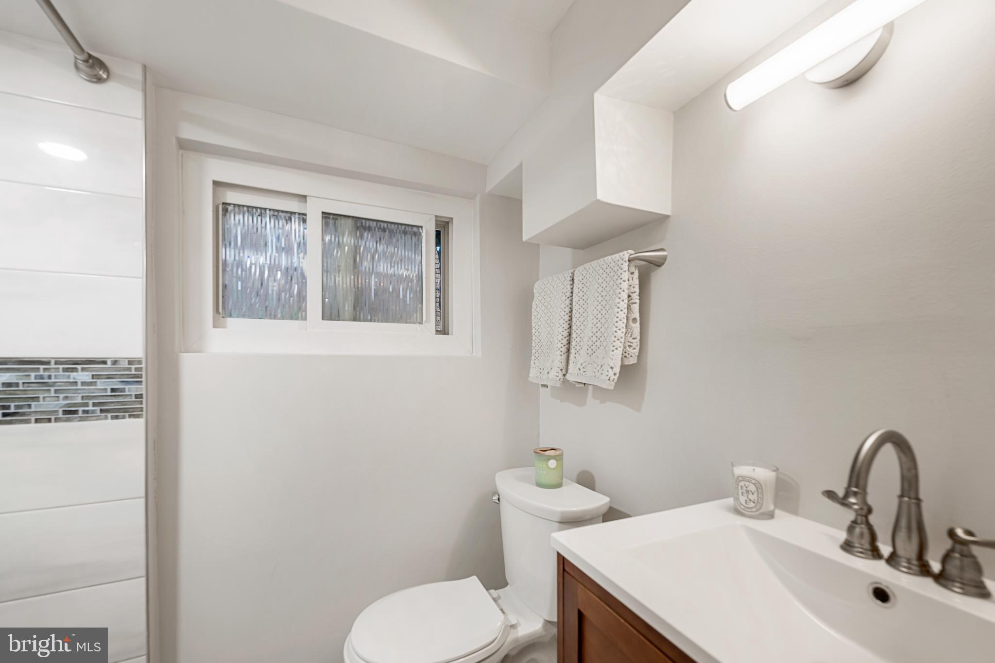 3702 JENIFER STREET NW