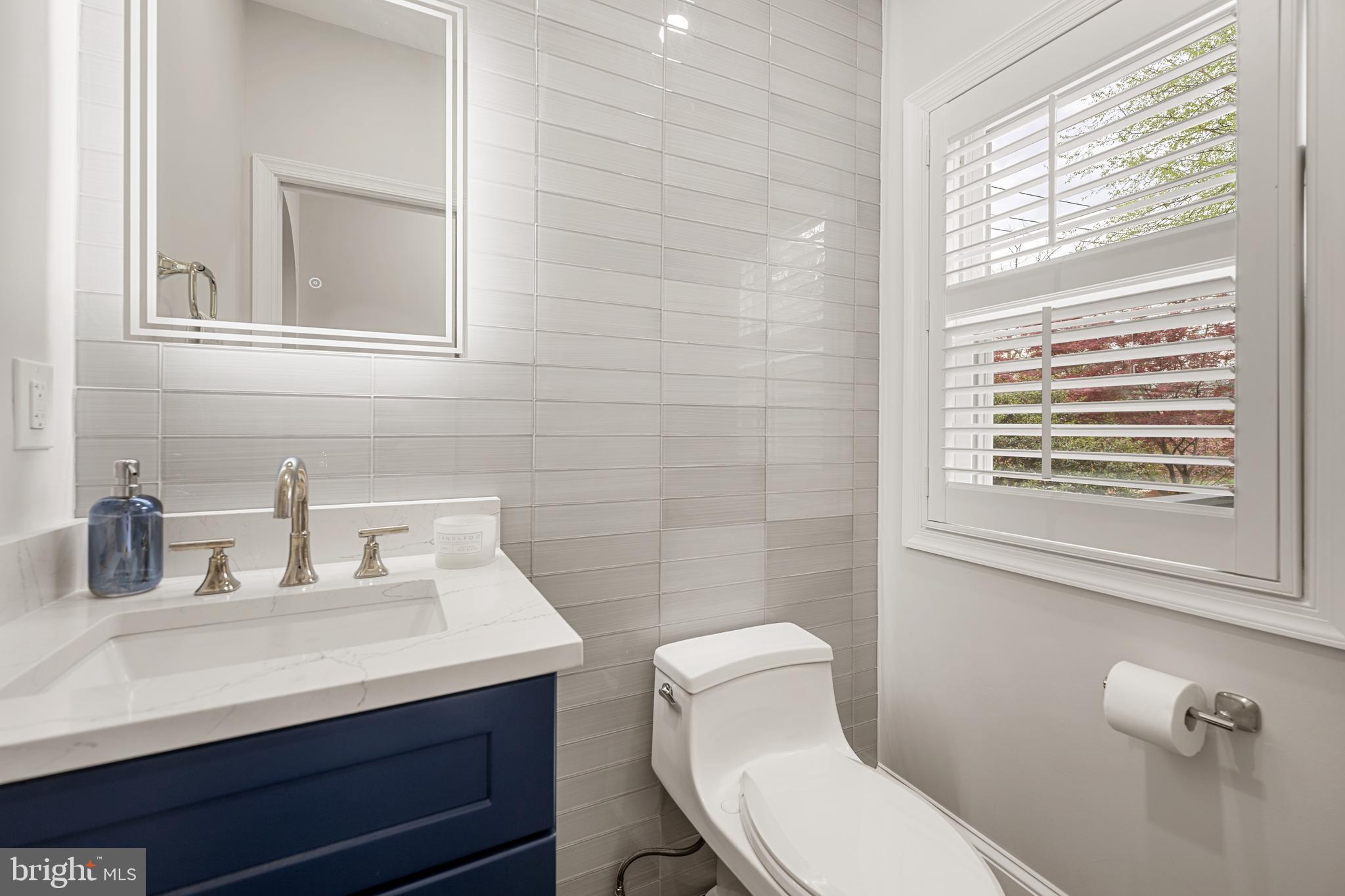 3702 JENIFER STREET NW