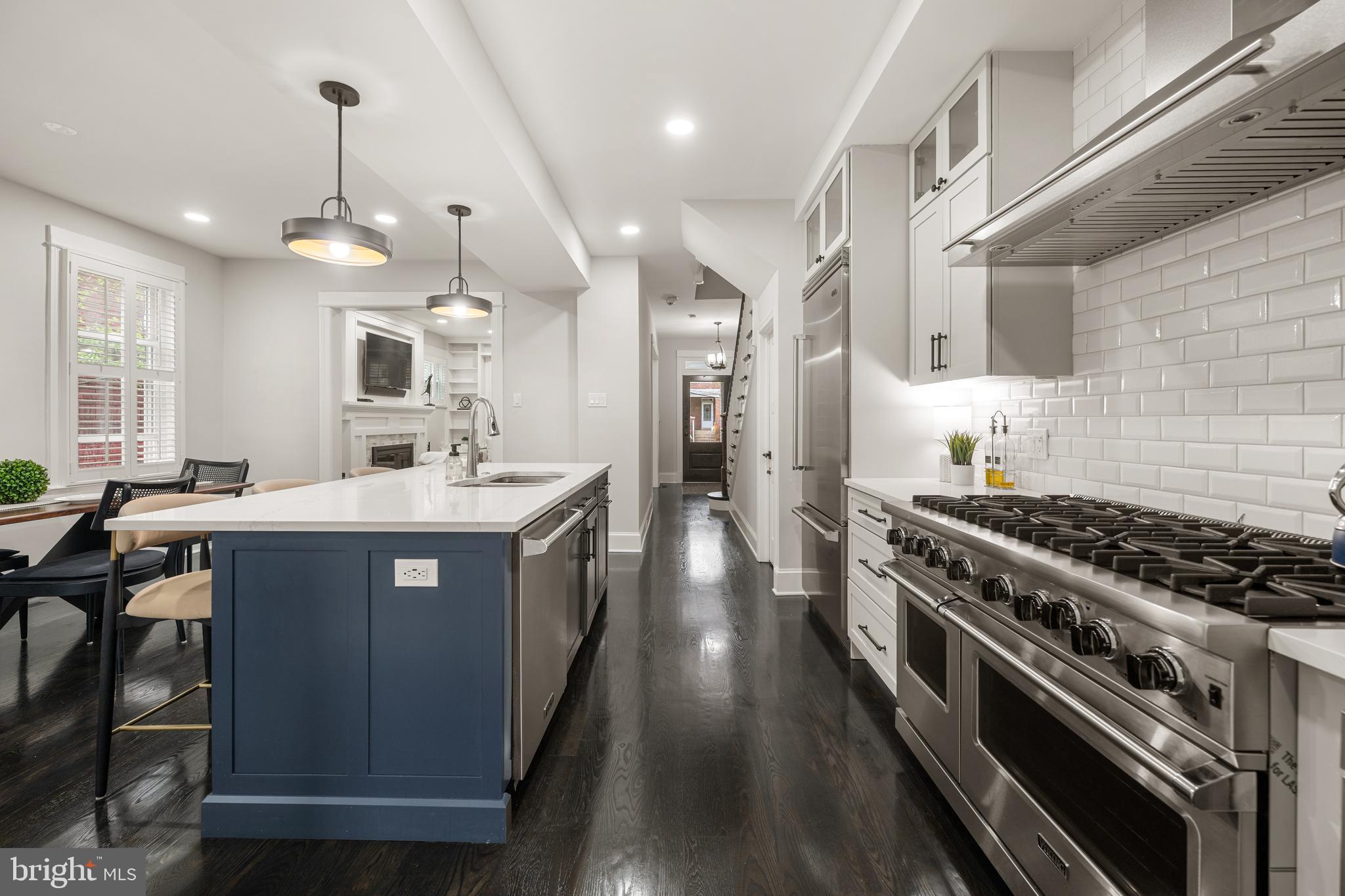 3702 JENIFER STREET NW