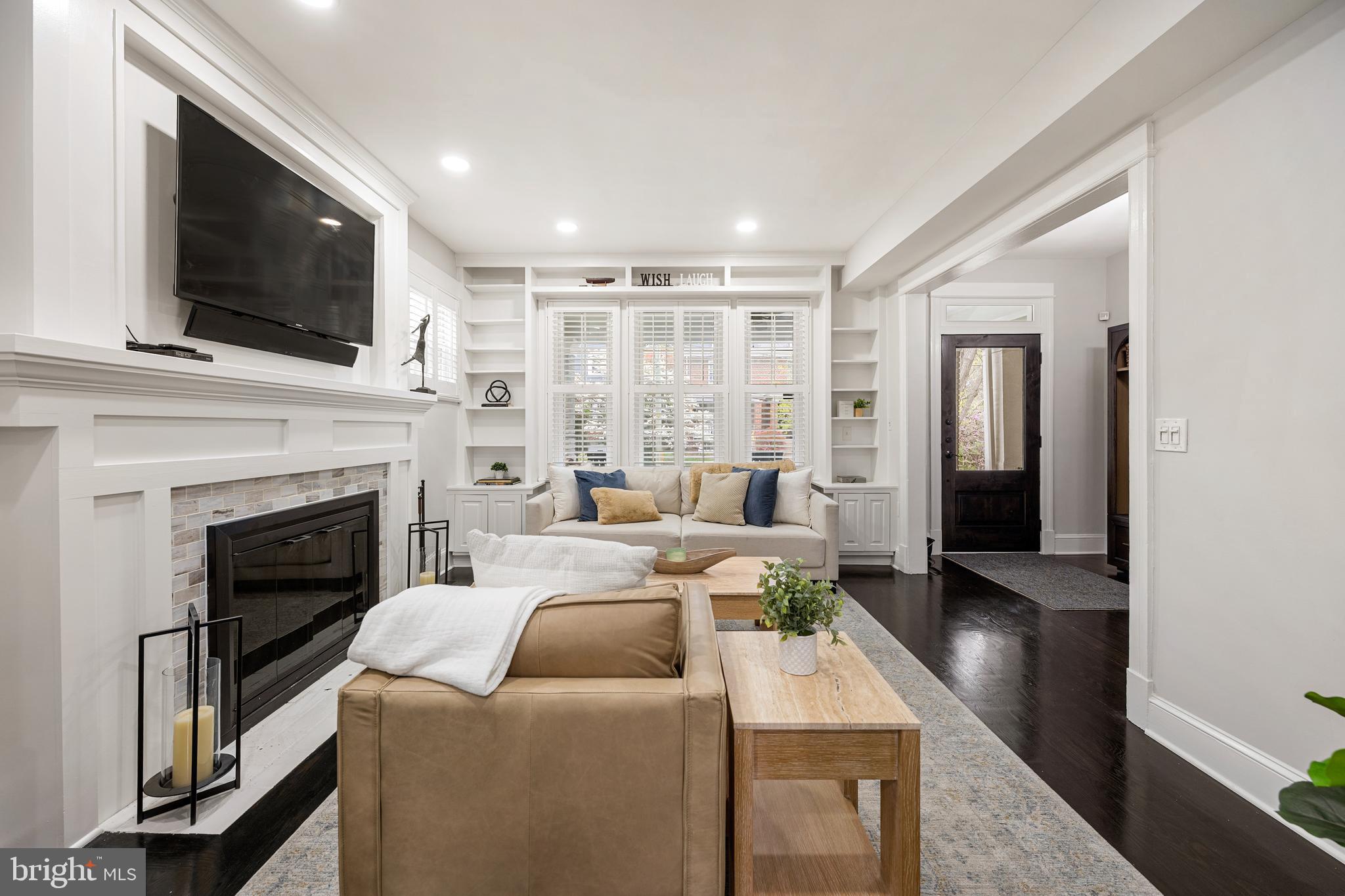 3702 JENIFER STREET NW