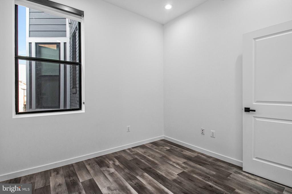506 H STREET NE Unit: 202