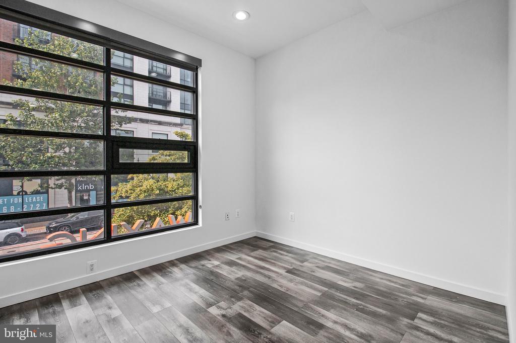 506 H STREET NE Unit: 202