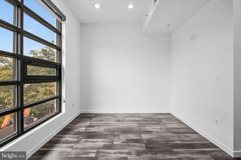 506 H STREET NE Unit: 202
