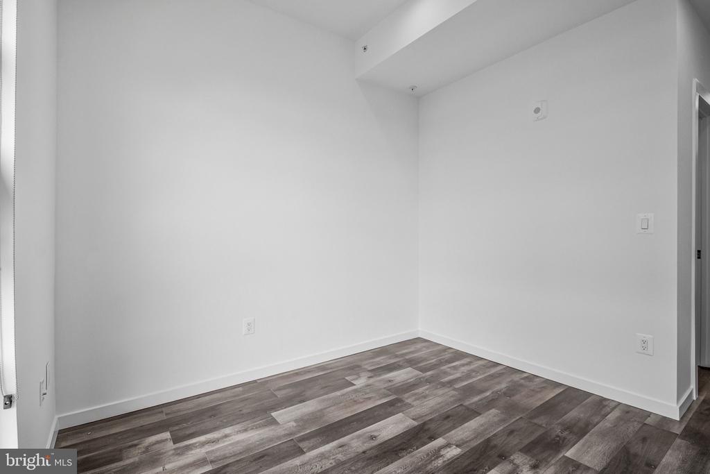 506 H STREET NE Unit: 302