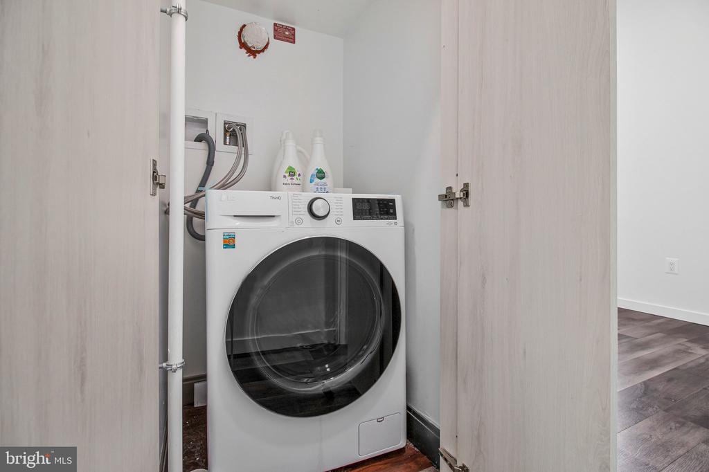 506 H STREET NE Unit: 302
