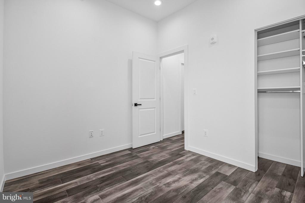 506 H STREET NE Unit: 302