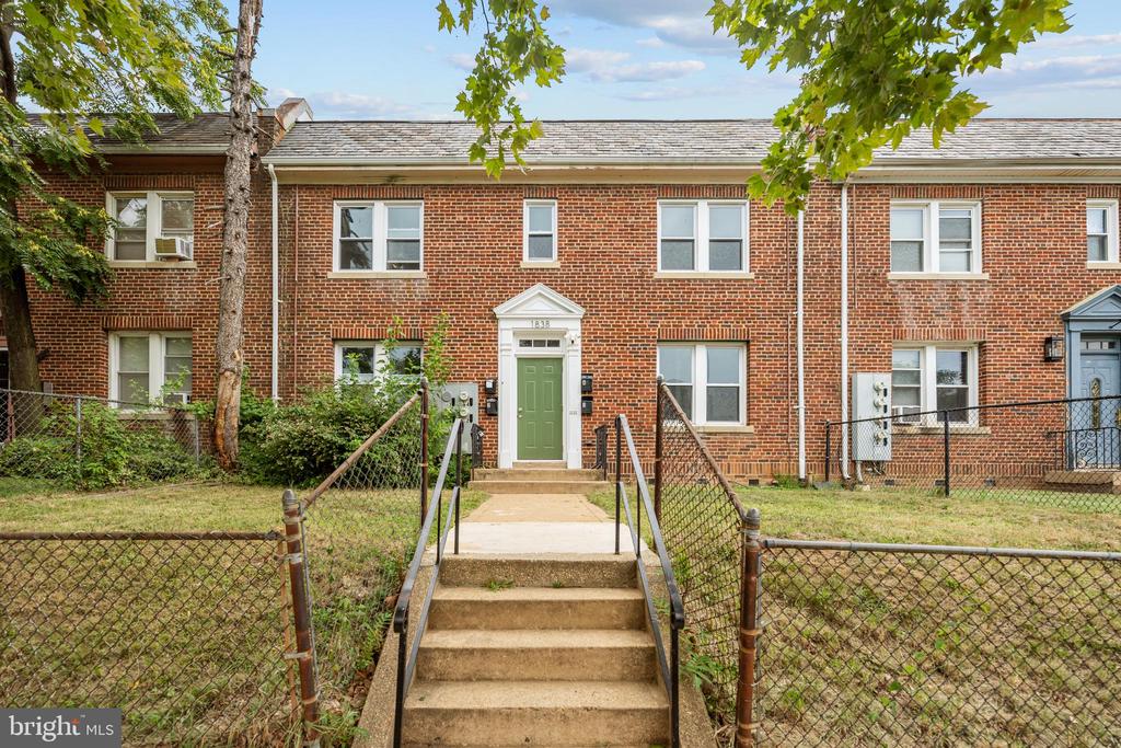 1838 C STREET SE Unit: 2