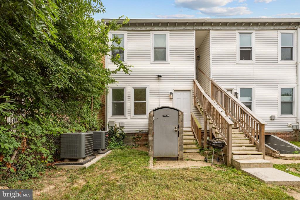 1838 C STREET SE Unit: 2