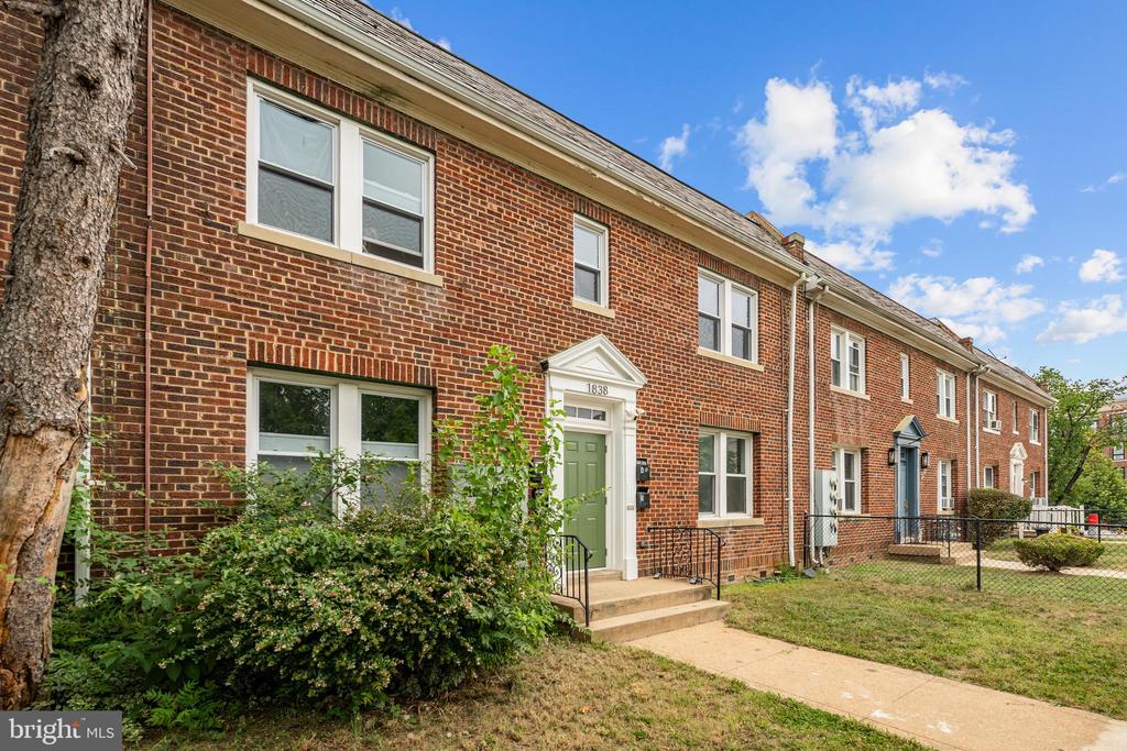 1838 C STREET SE Unit: 2