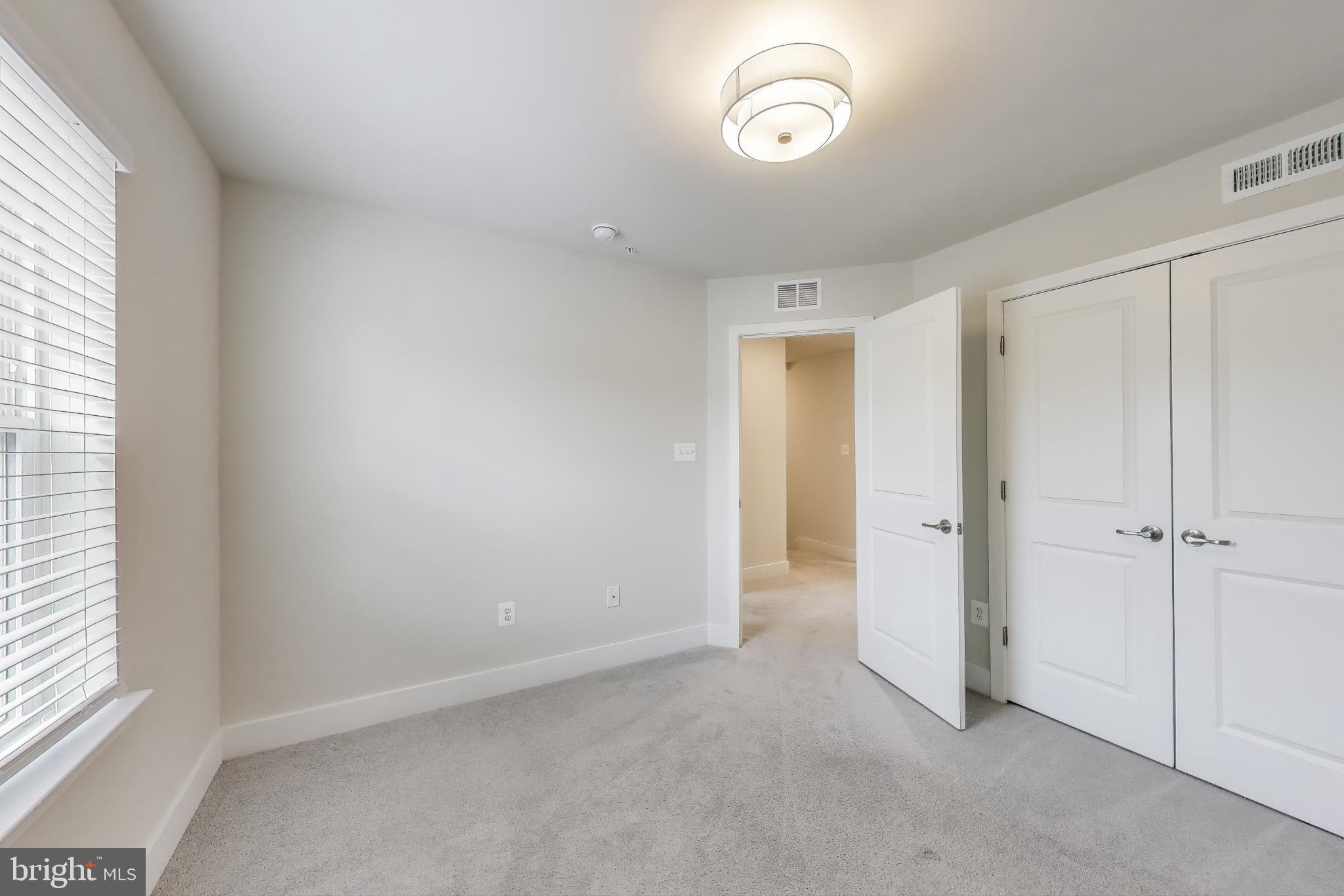 733 Annapolis Neck Rd #B