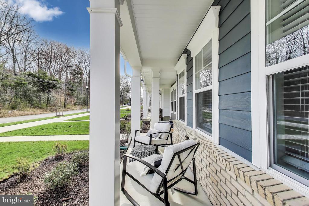 733 Annapolis Neck Rd #B