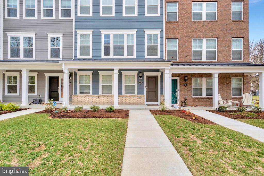 733 Annapolis Neck Rd #B