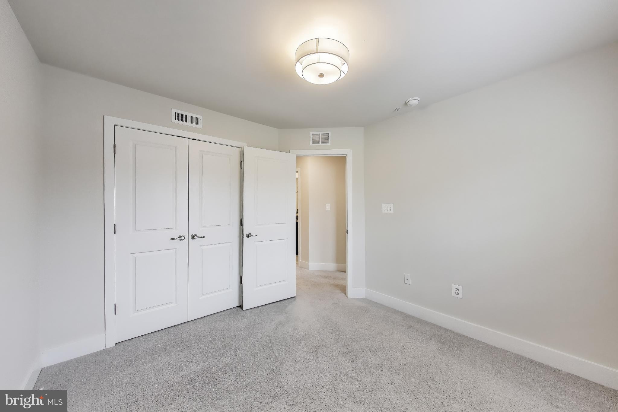 733 Annapolis Neck Rd #B