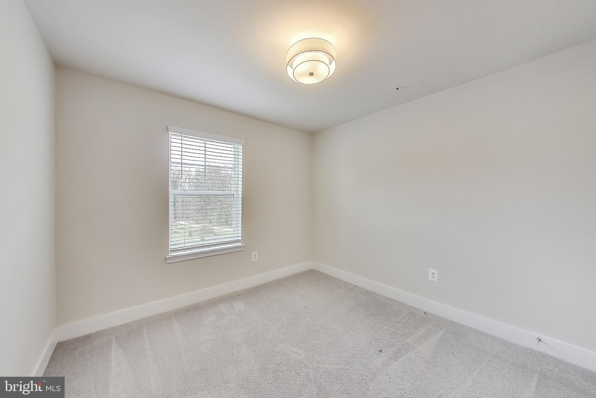 733 Annapolis Neck Rd #B