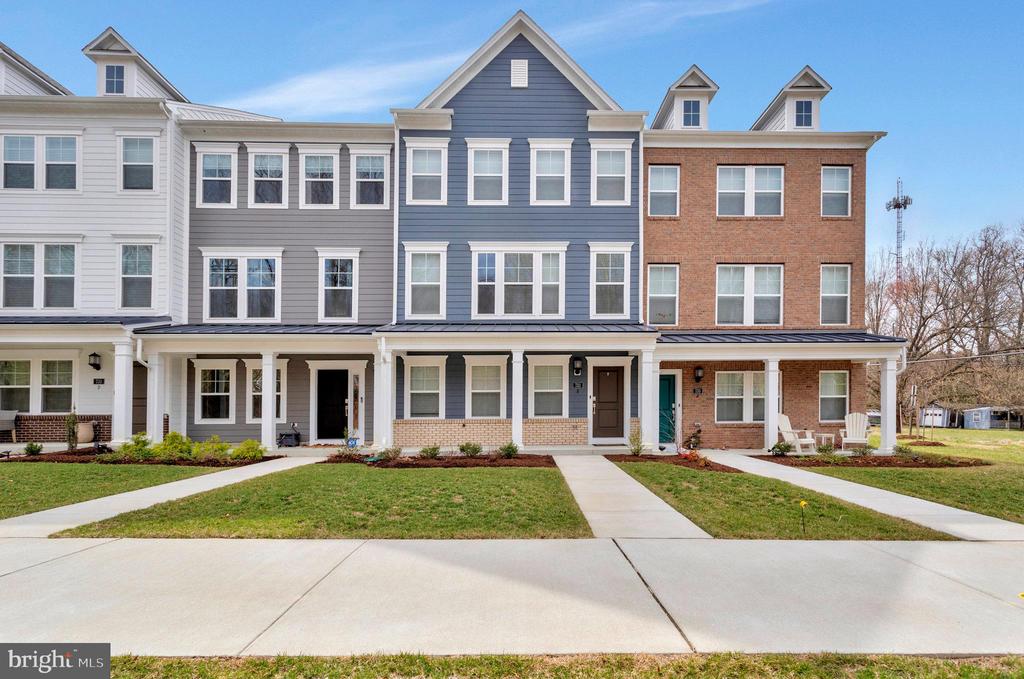 733 Annapolis Neck Rd #B