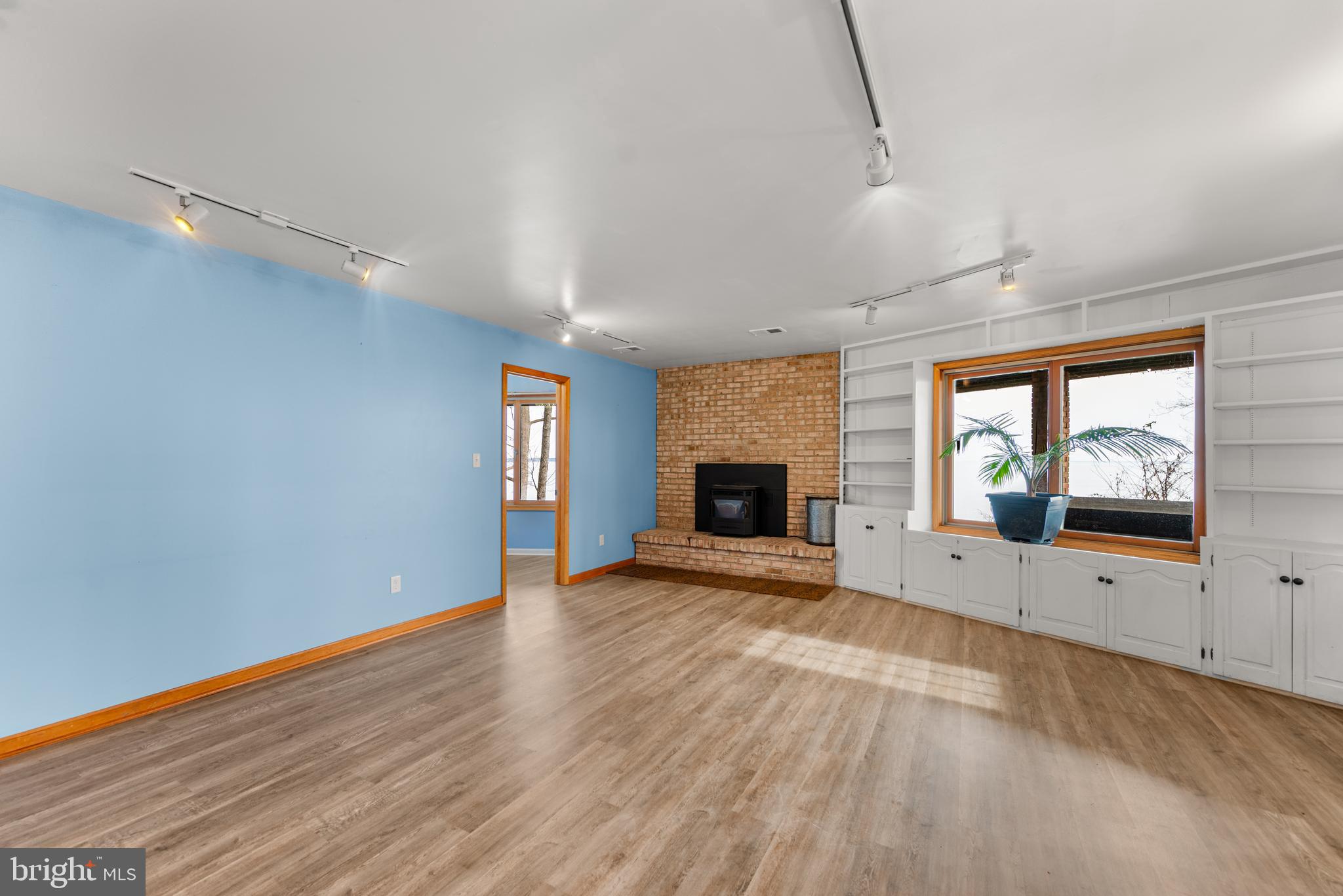 418 POINT MARY CIRCLE