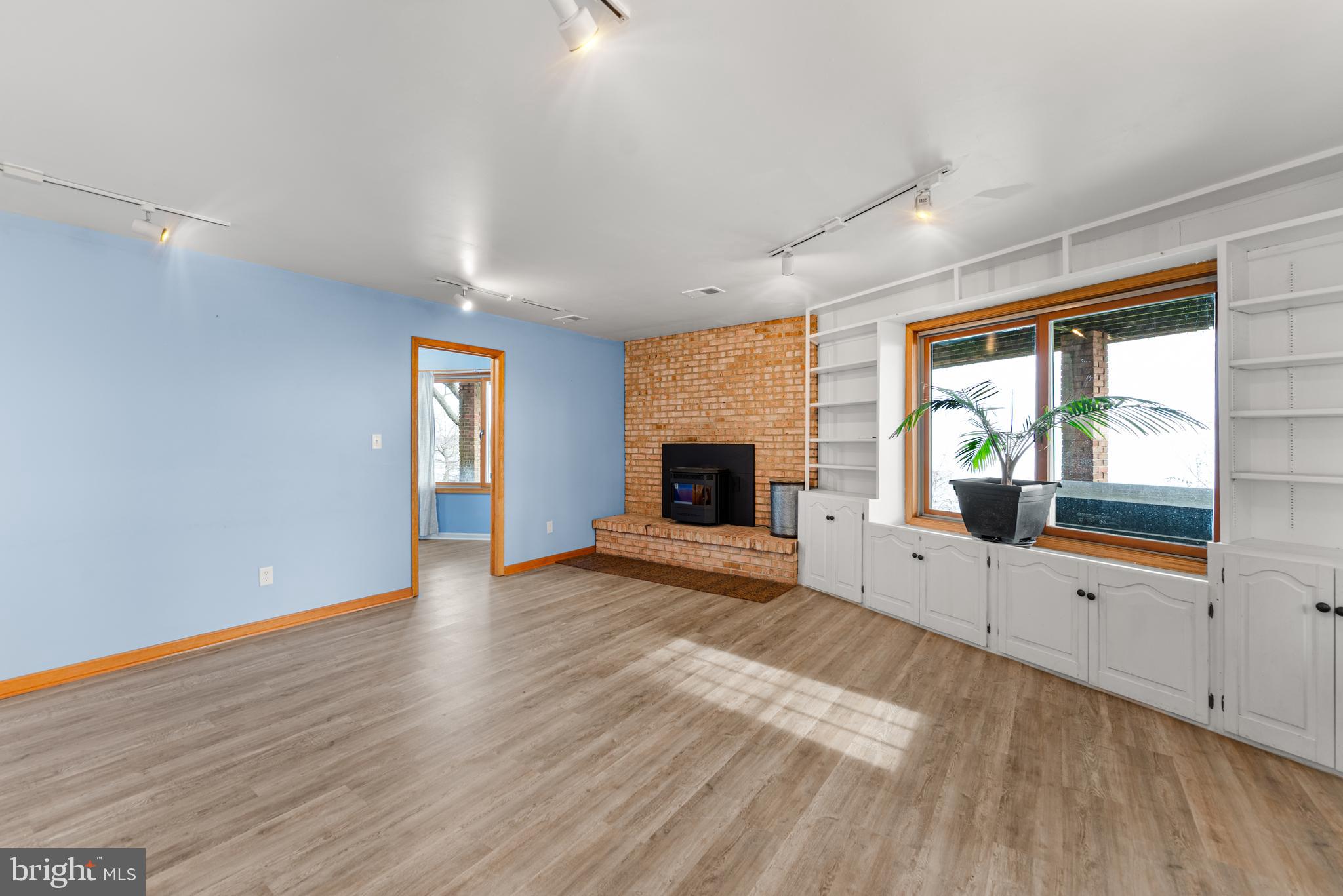 418 POINT MARY CIRCLE