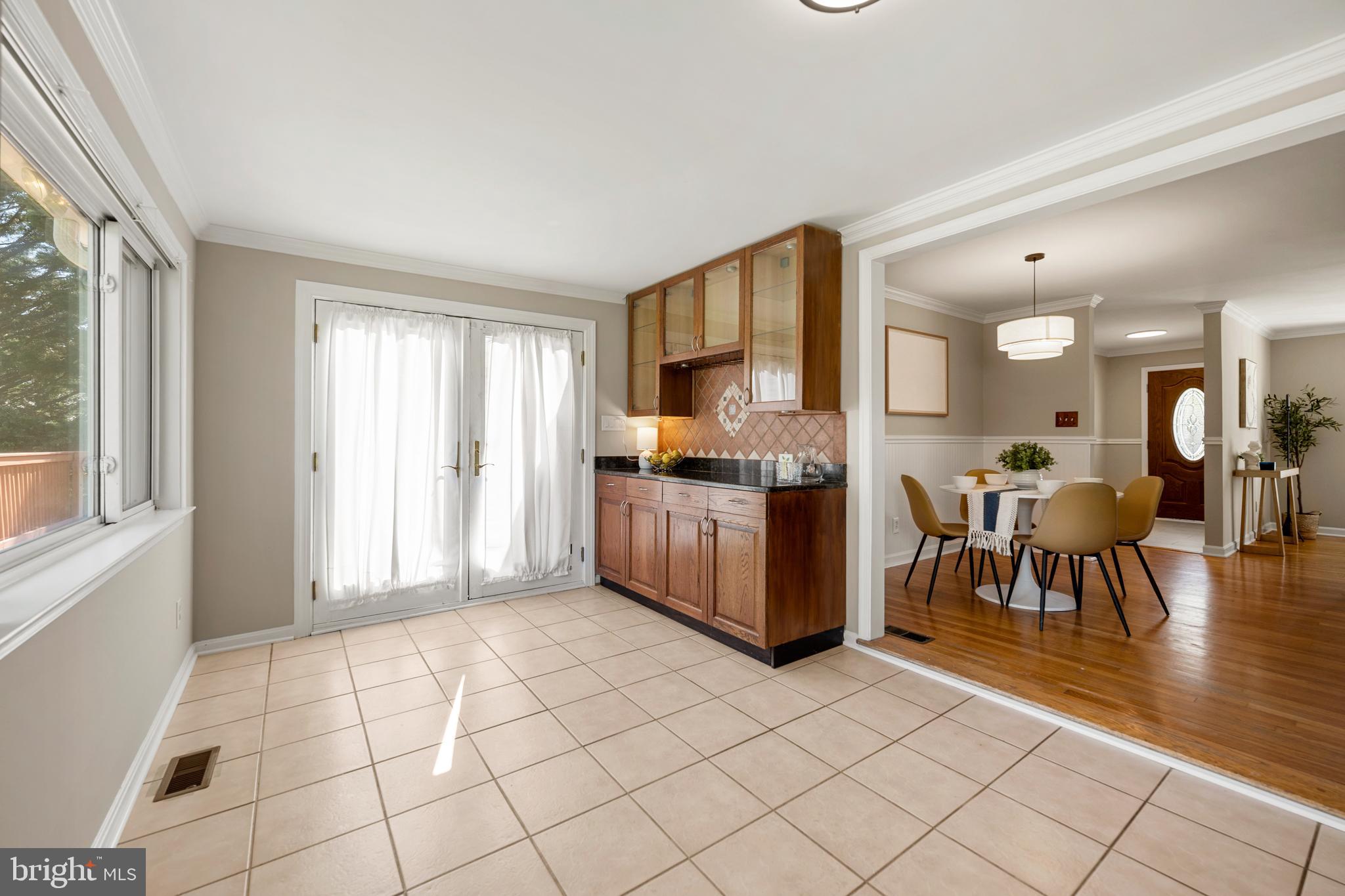 3319 MULBERRY STREET