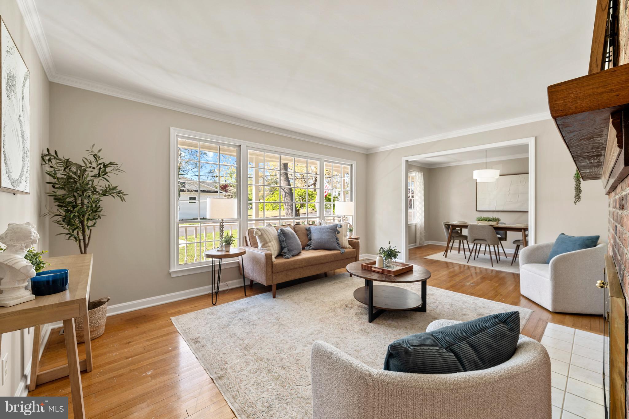 3319 MULBERRY STREET