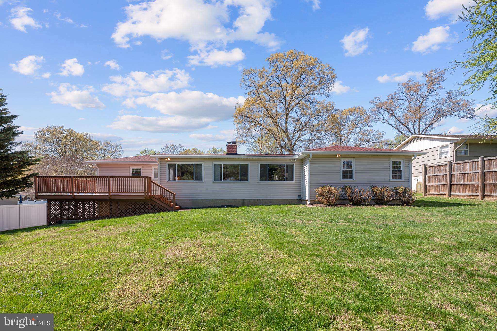 3319 MULBERRY STREET