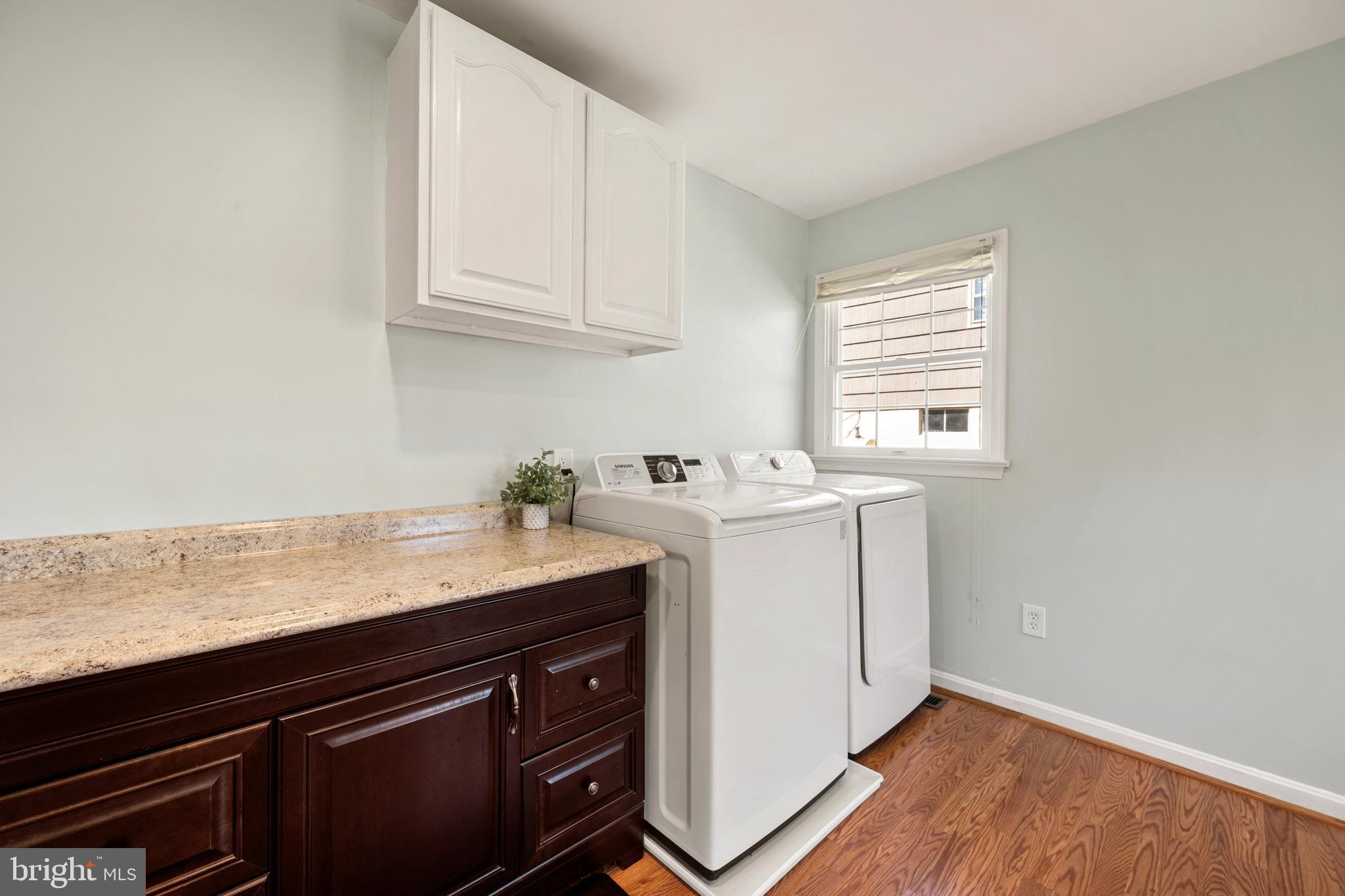 3319 MULBERRY STREET