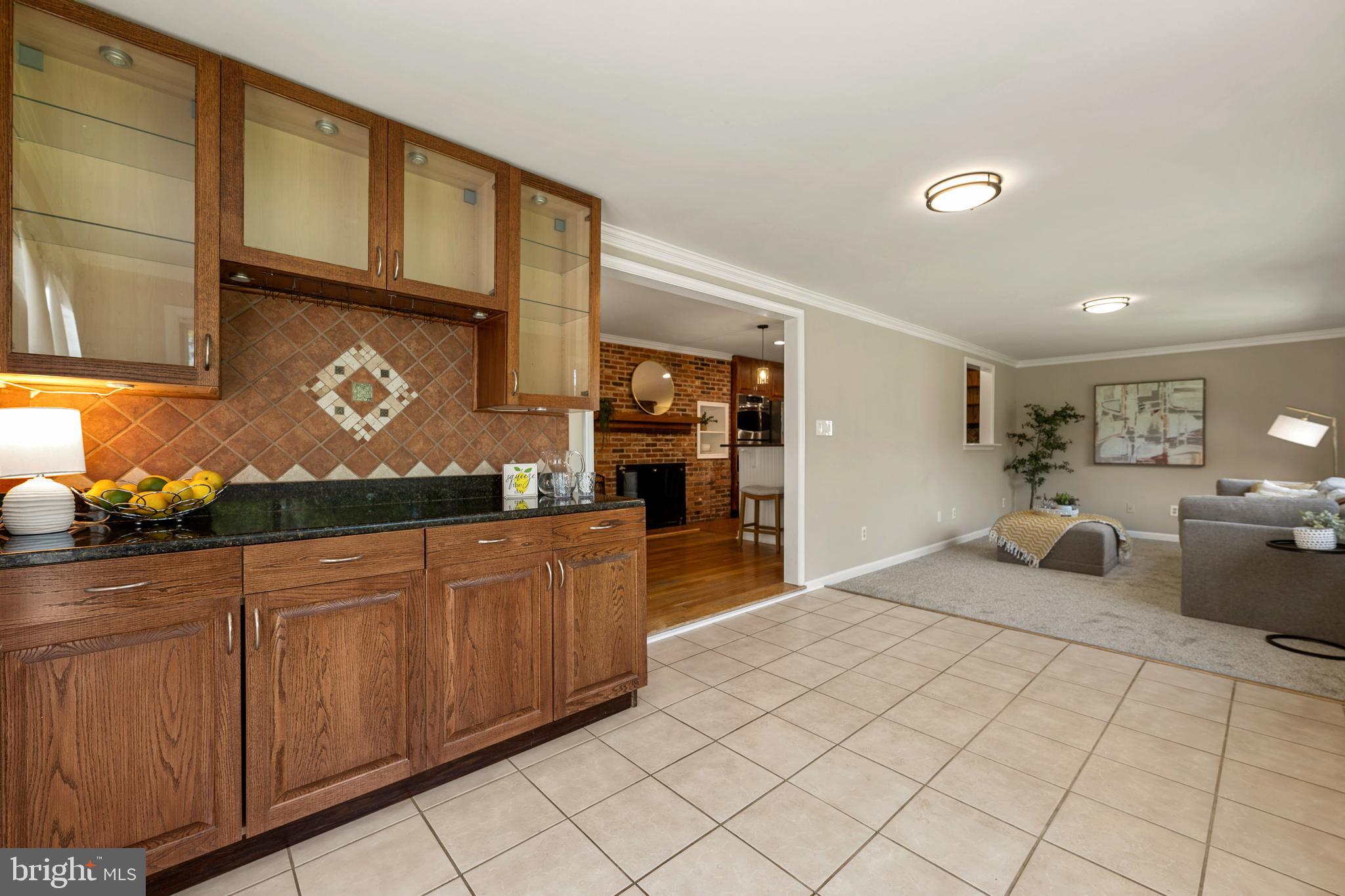 3319 MULBERRY STREET