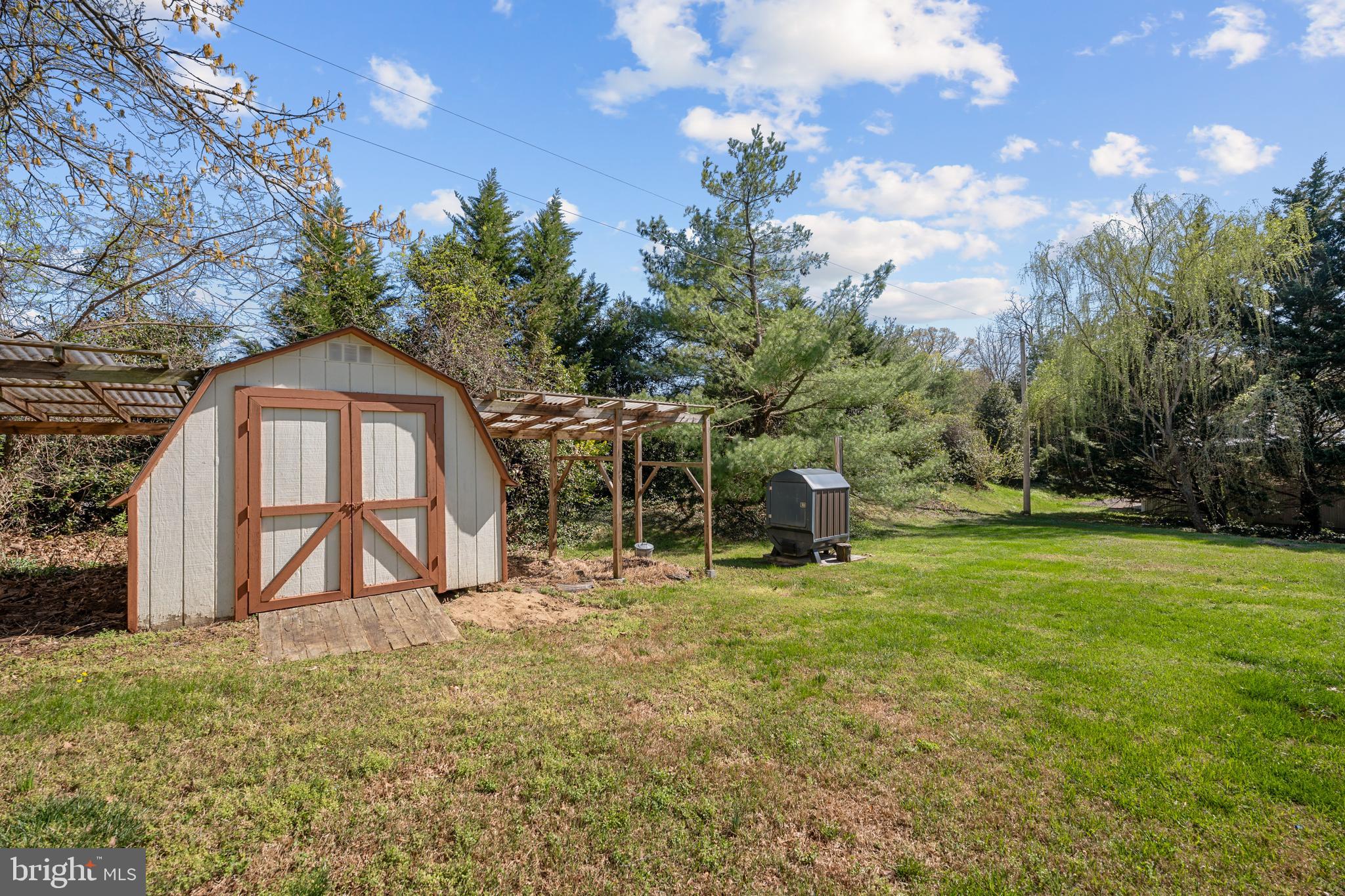 3319 MULBERRY STREET