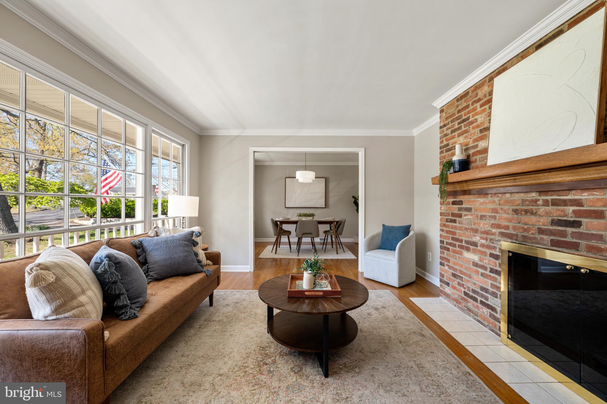 3319 MULBERRY STREET