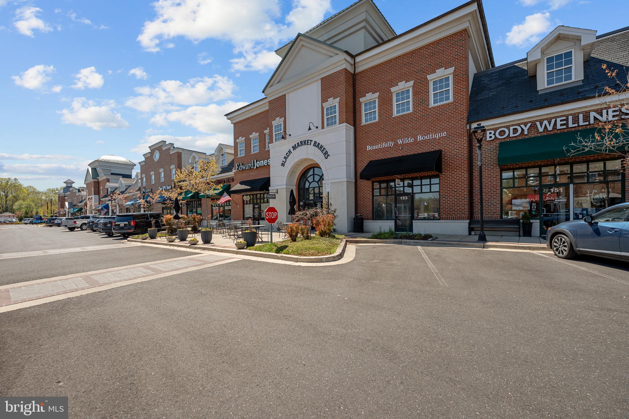 3319 MULBERRY STREET