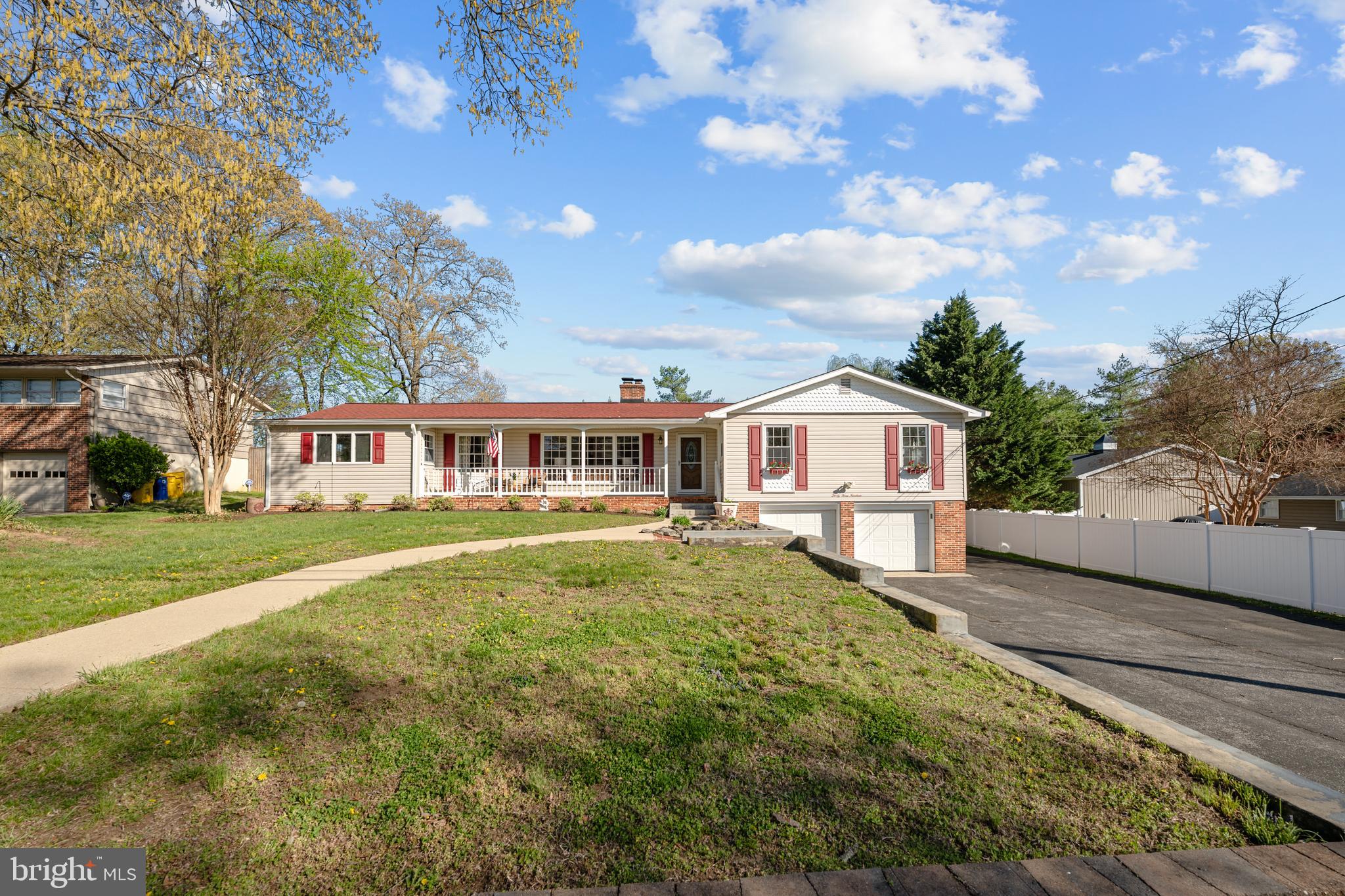 3319 MULBERRY STREET