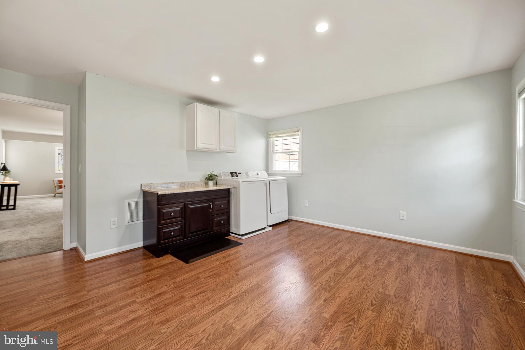 3319 MULBERRY STREET