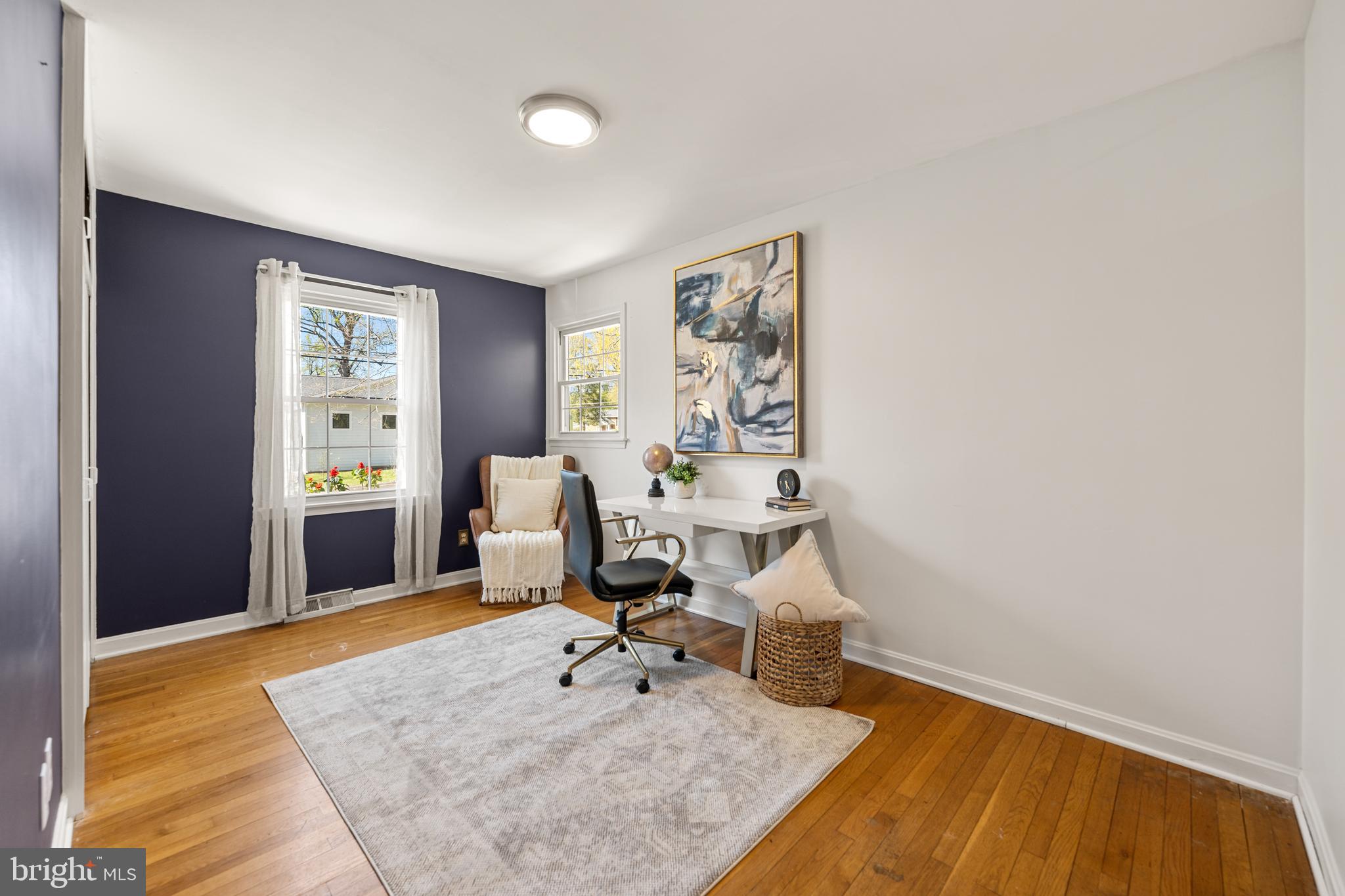 3319 MULBERRY STREET