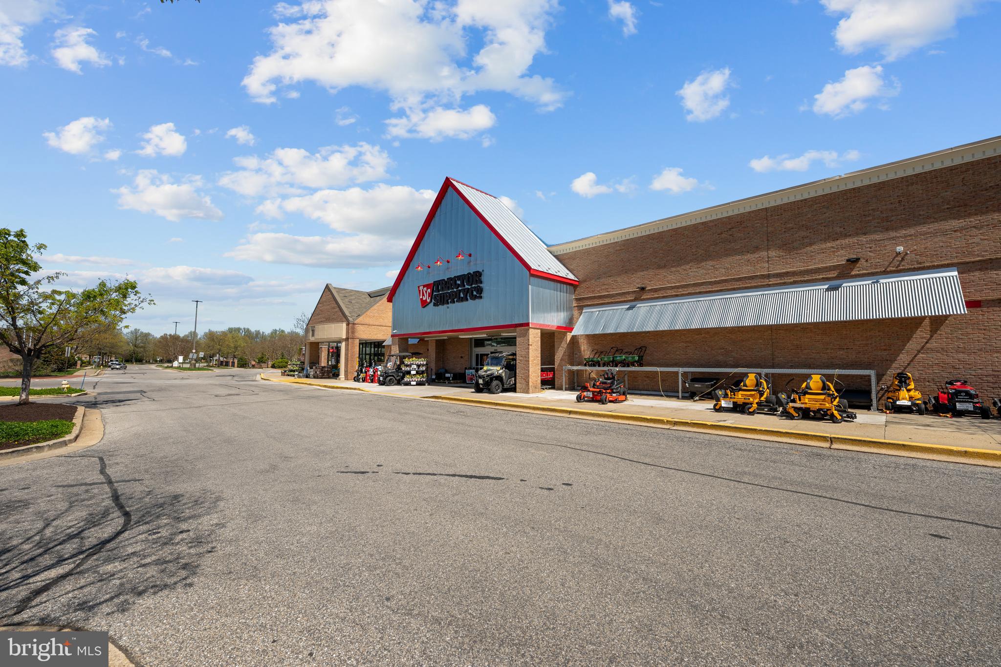 3319 MULBERRY STREET