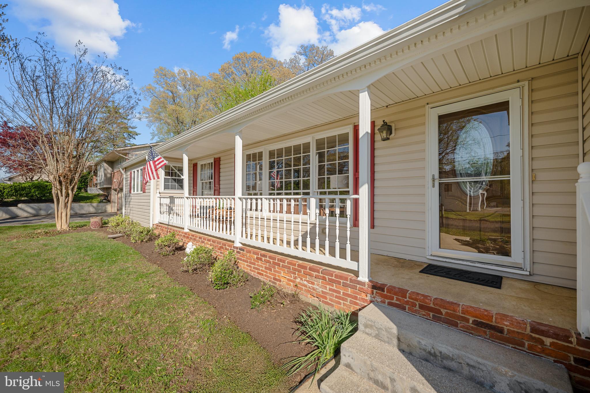 3319 MULBERRY STREET