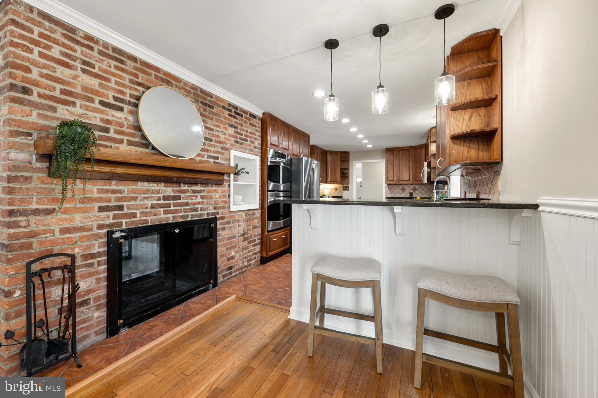 3319 MULBERRY STREET