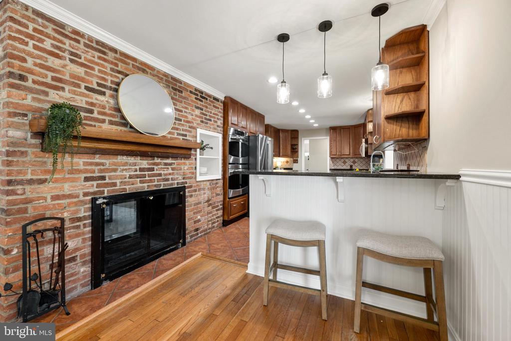 3319 MULBERRY STREET