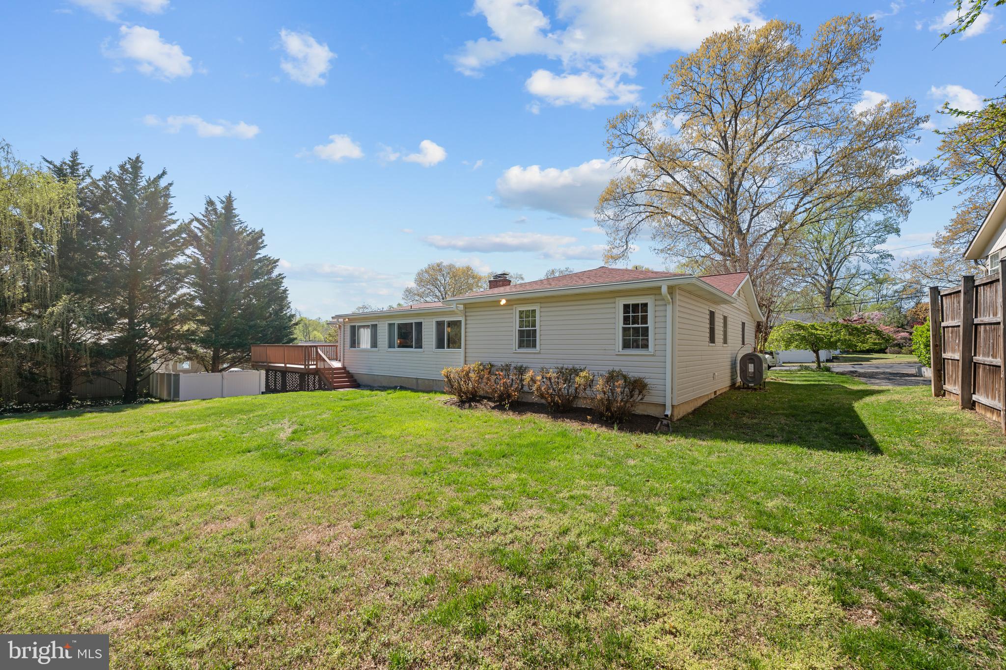 3319 MULBERRY STREET