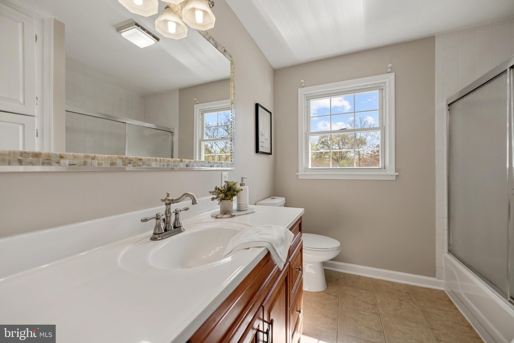 3319 MULBERRY STREET