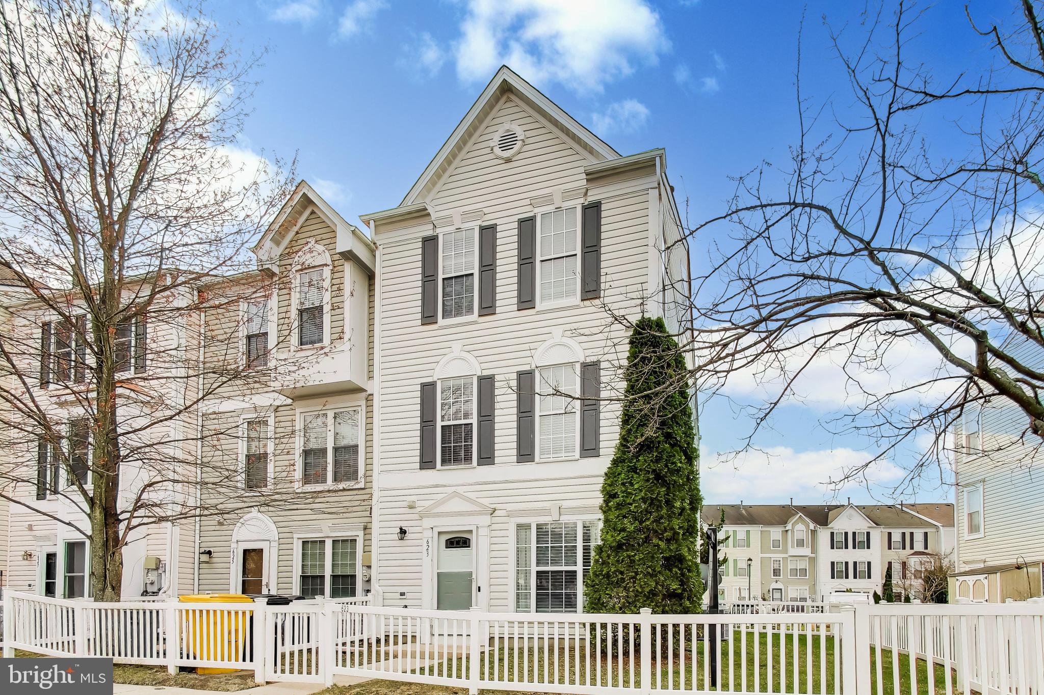 623 FORTUNE COURT