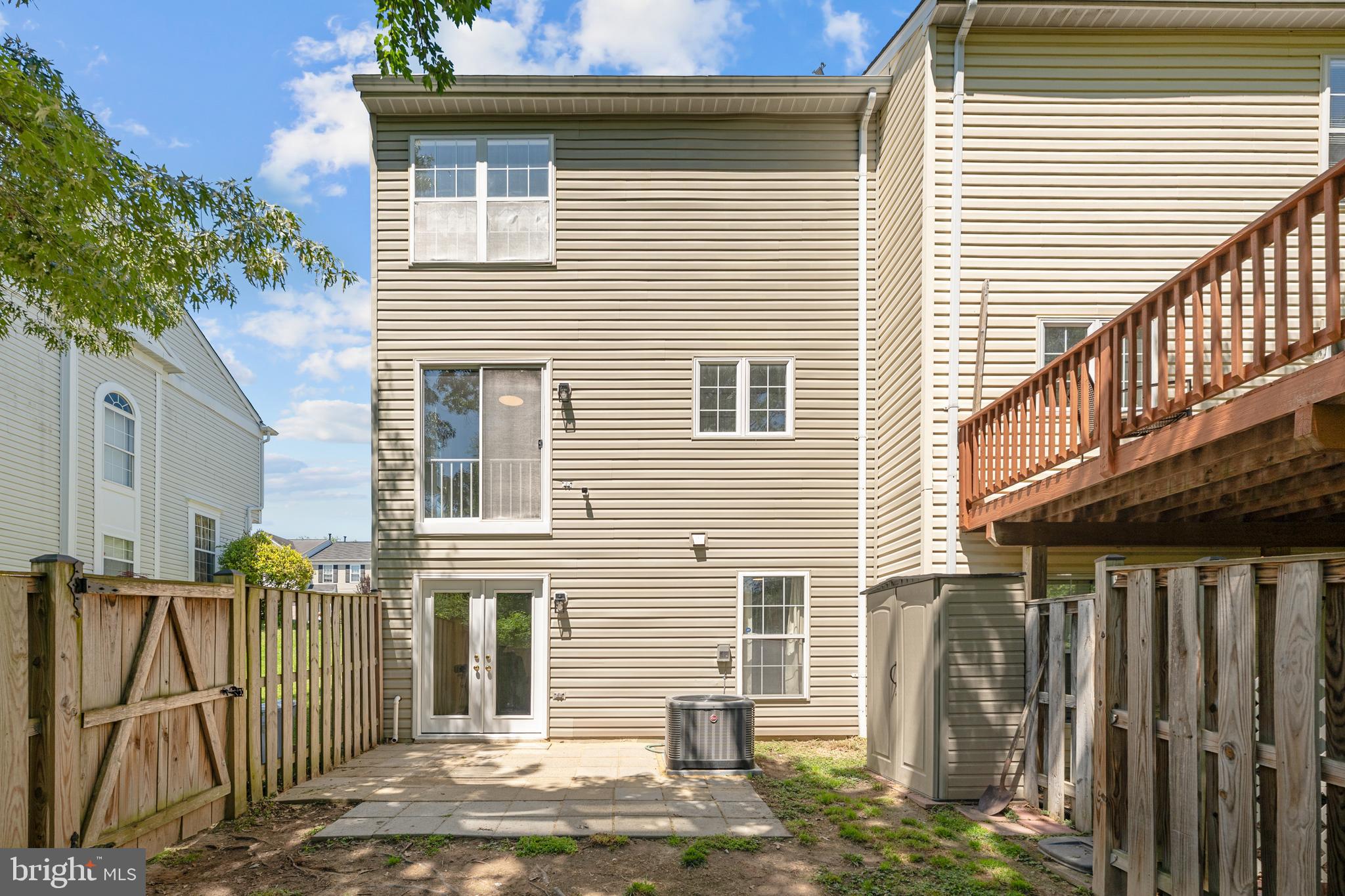 209 EDGE CREEK LANE