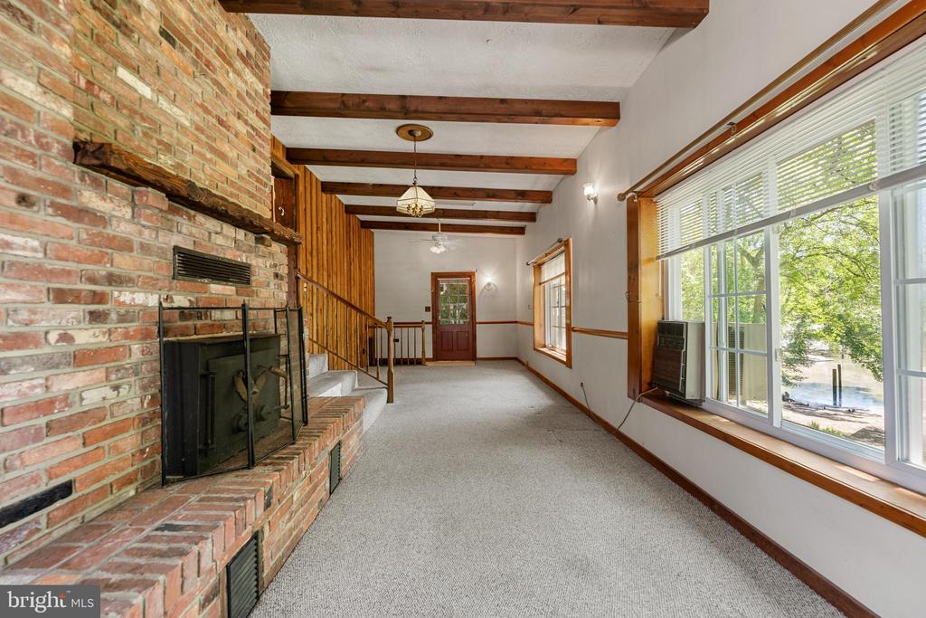 1262 ROCK HILL ROAD