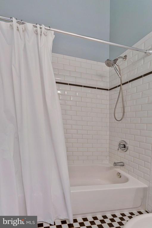616 BELLERIVE COURT Unit: 85