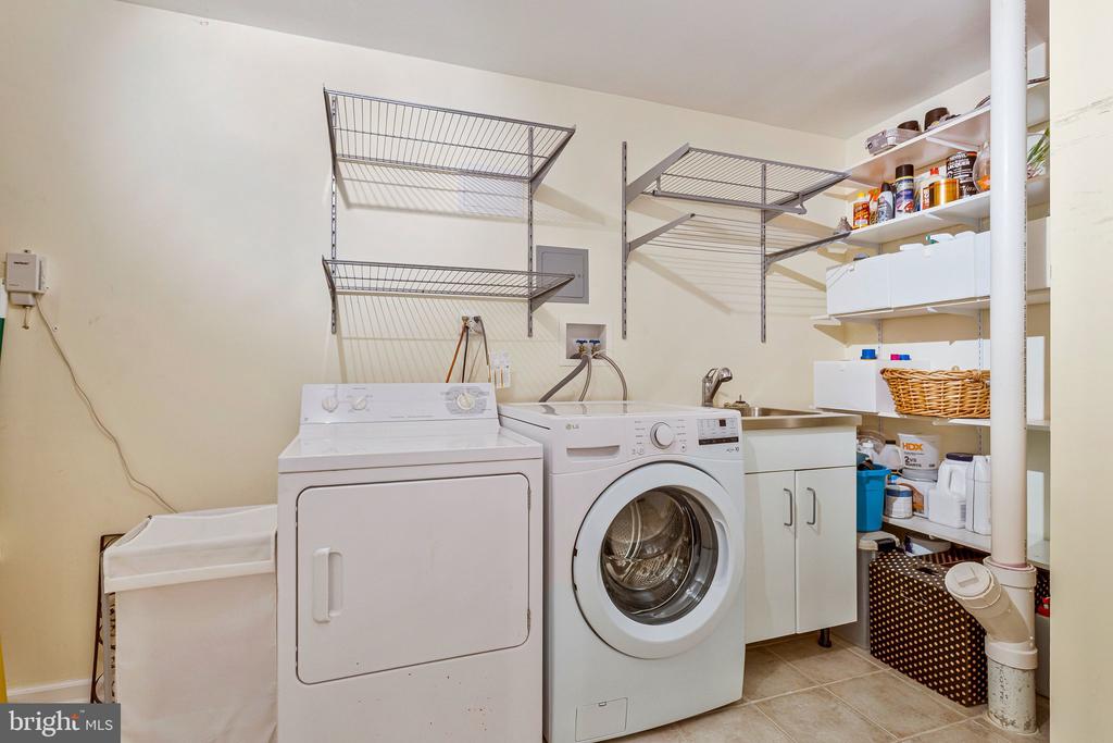 616 BELLERIVE COURT Unit: 85