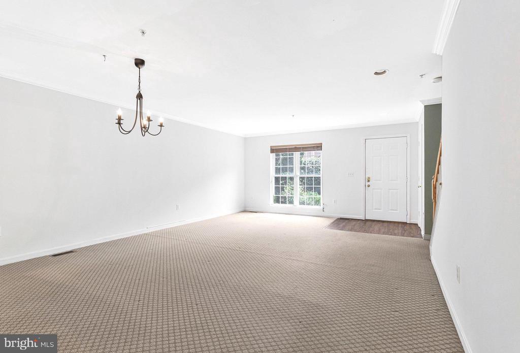 616 BELLERIVE COURT Unit: 85